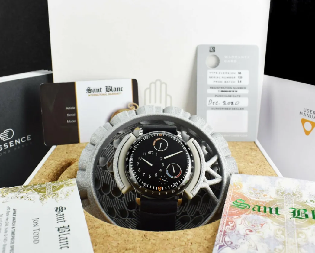 ressence_mm_titanium_type_1.webp Men's Watches | Sant Blanc Ressence 44mm Titanium Type 3B Leather Strap Black Dial Box & Card