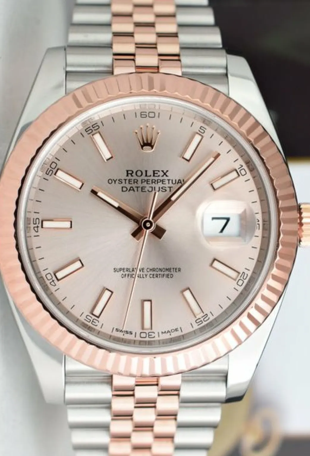 rolex__kt_rose_gold__stai_5.webp Dress Watches | Sant Blanc ROLEX 2018 18kt Rose Gold & Stainless Steel DateJust 41 Silver Sundust Index Dial Model 126331
