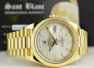 Men's Watches | President Dress Watches | Sant Blanc ROLEX 18kt Gold Day Date 40 President Silver Index Dial Model 228238