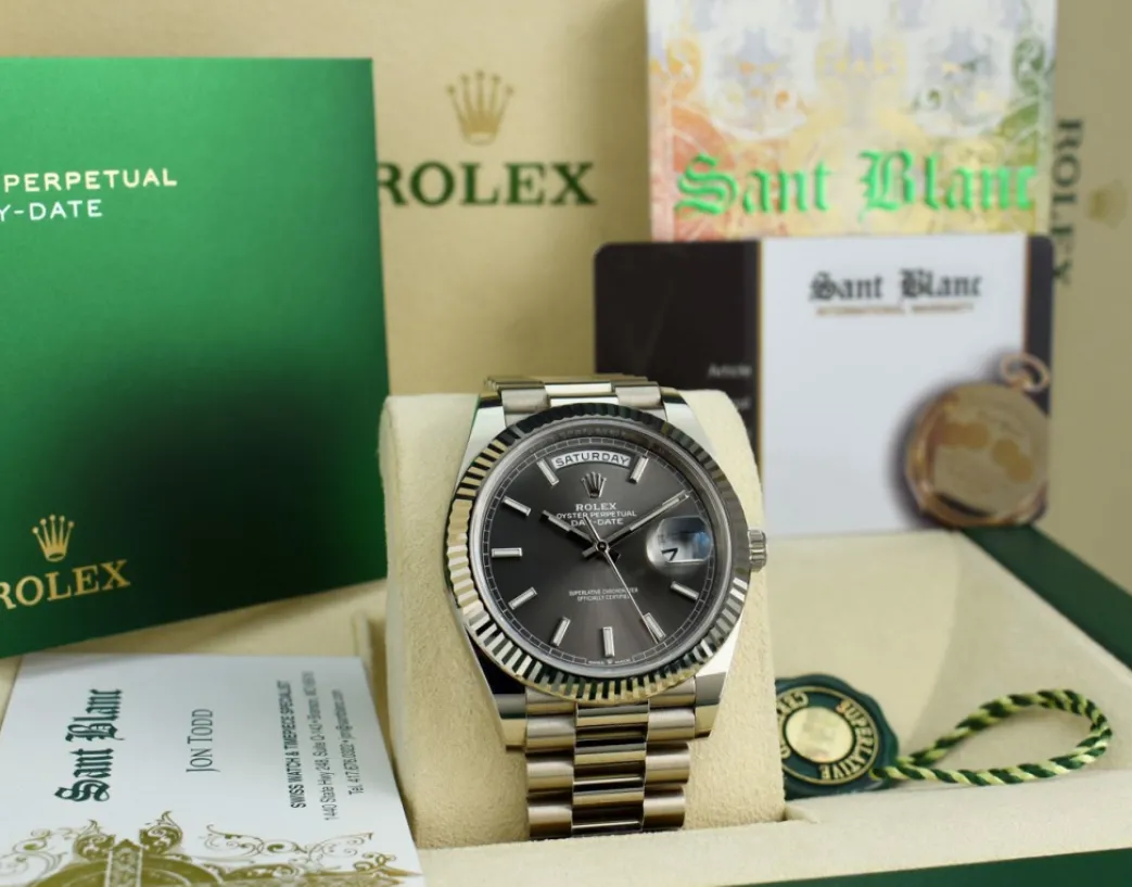 rolex_kt_white_gold_dayda_1-1.webp Men's Watches | President Dress Watches | Sant Blanc ROLEX 18kt White Gold Day-Date 40 President Rhodium Index Dial with Card Model 228239