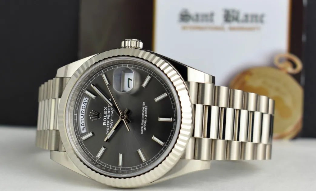 rolex_kt_white_gold_dayda_3-1.webp Men's Watches | President Dress Watches | Sant Blanc ROLEX 18kt White Gold Day-Date 40 President Rhodium Index Dial with Card Model 228239