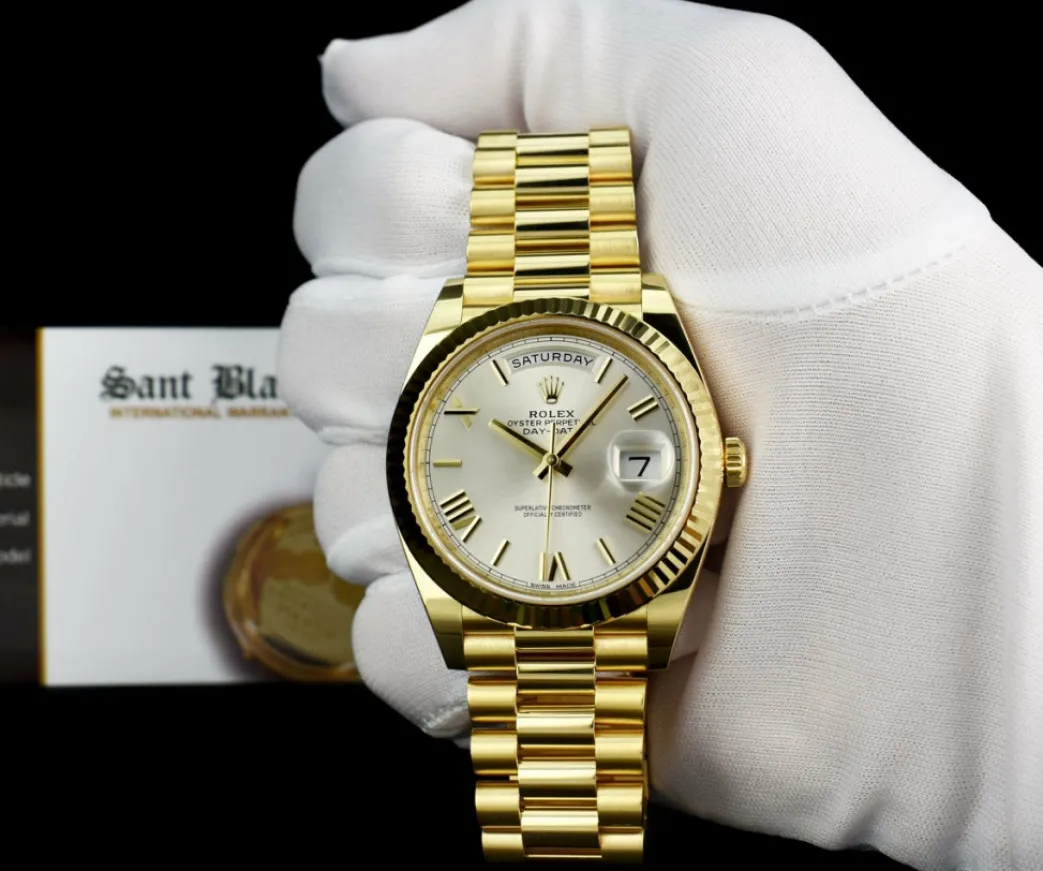 rolex_kt_yellow_gold_day__1-2.webp Men's Watches | President Dress Watches | Sant Blanc ROLEX 18kt Yellow Gold Day Date 40 President Silver Roman Dial Model 228238