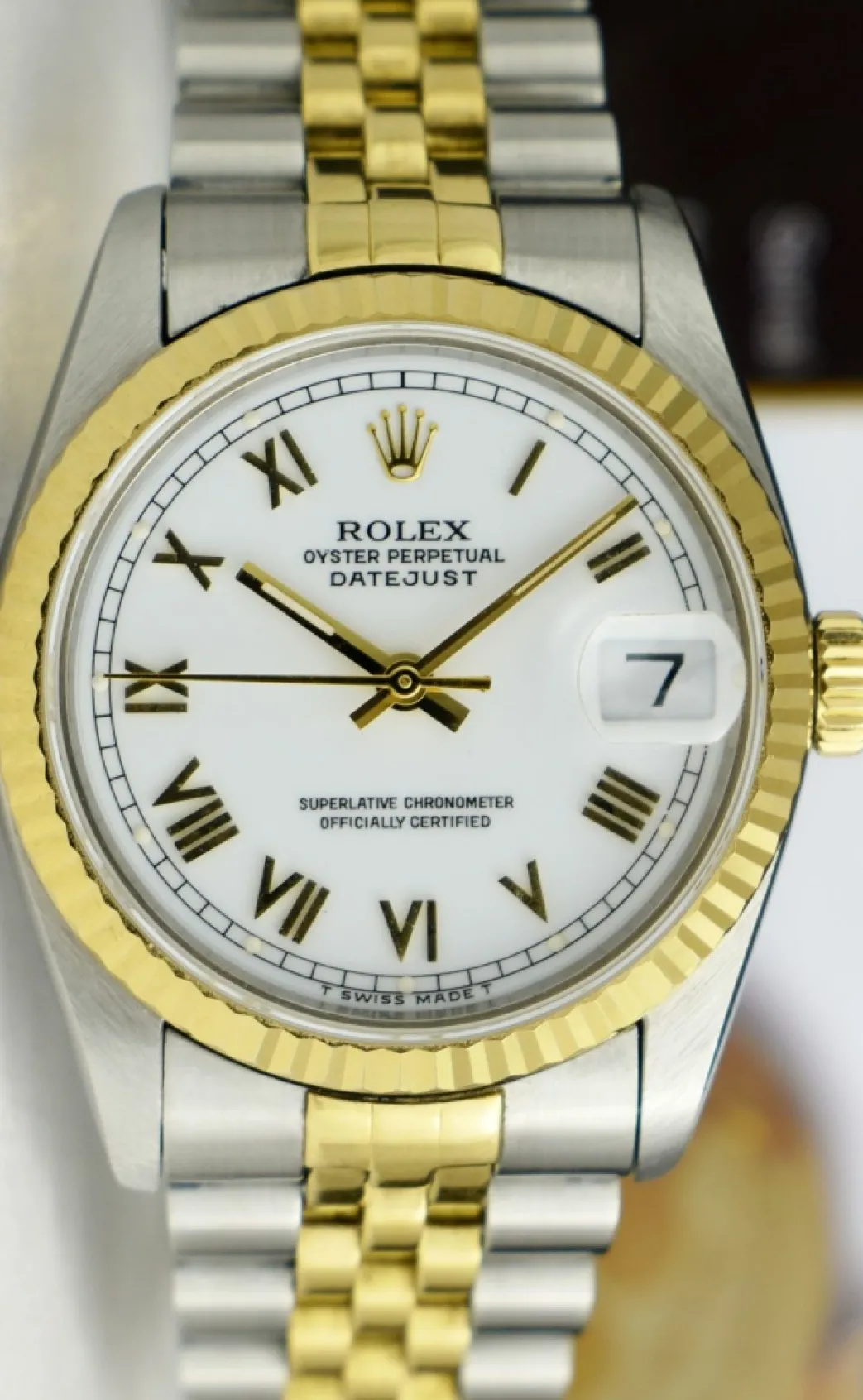rolex_midsize_kt_gold__st_7.webp Ladies Watches | Dress Watches | Sant Blanc ROLEX Midsize 18kt Gold & Stainless Steel Datejust White Roman Dial Model 68273