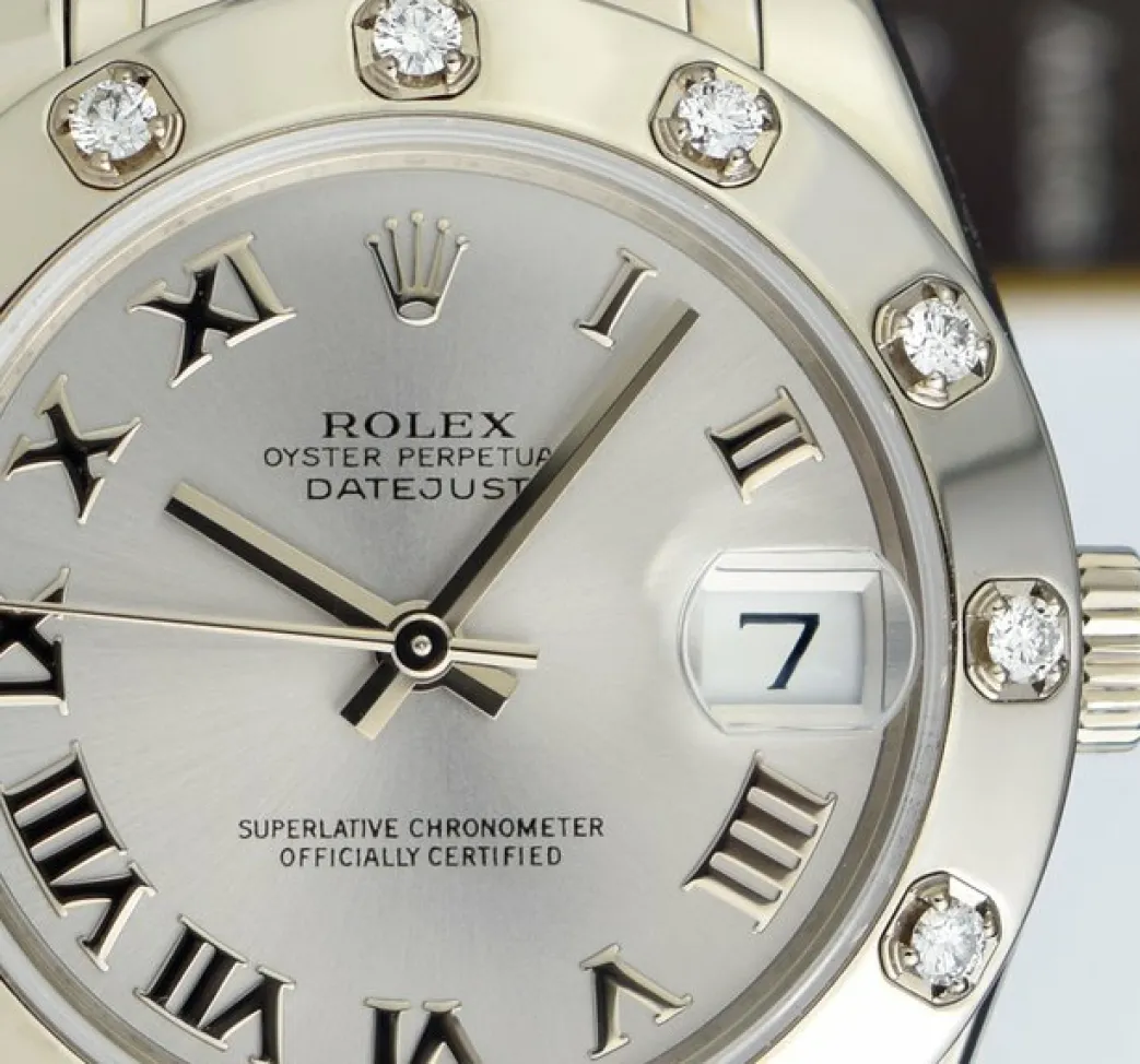 rolex_midsize_white_gold__5.webp The Masterpiece | Sant Blanc ROLEX Midsize White Gold Pearlmaster Datejust Silver Roman Card Model 81319