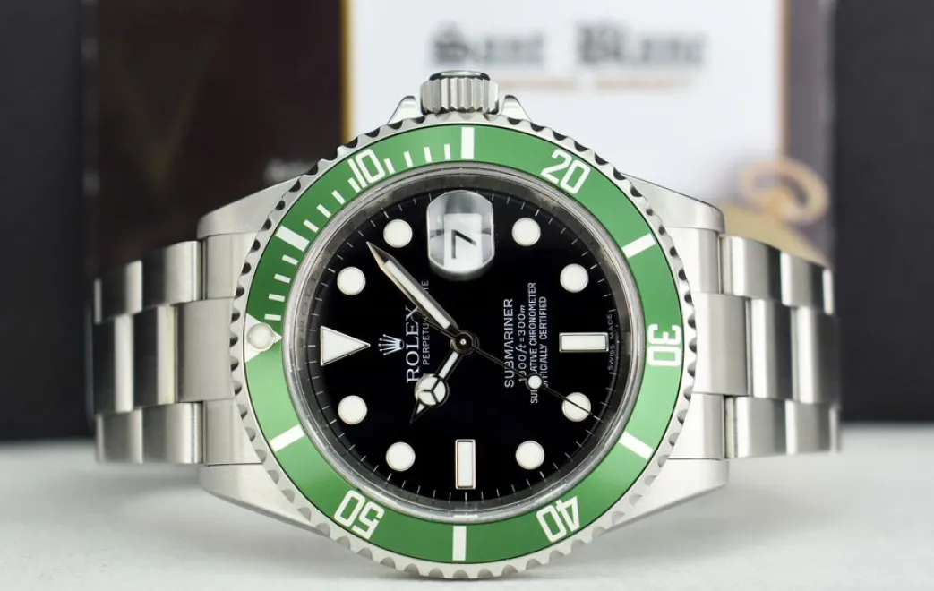 rolex_mm_rehaut_stainless_3.webp Diving Professional Watches | Men's Watches | Sant Blanc ROLEX 40mm Rehaut Stainless Steel Submariner Green Bezel Kermit Model 16610