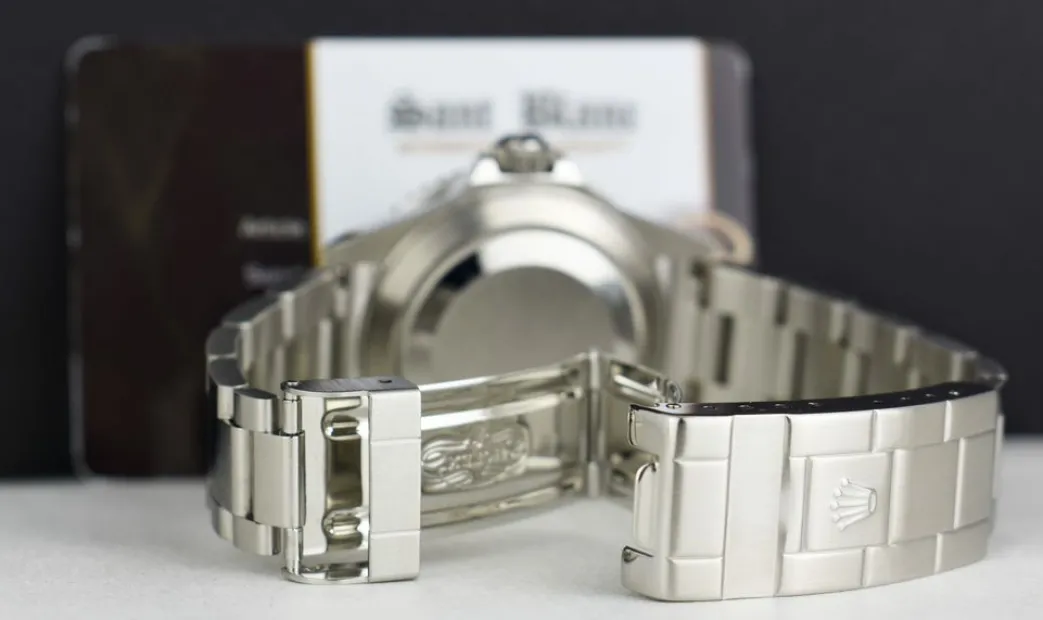 rolex_mm_rehaut_stainless_7.webp Diving Professional Watches | Men's Watches | Sant Blanc ROLEX 40mm Rehaut Stainless Steel Submariner Green Bezel Kermit Model 16610