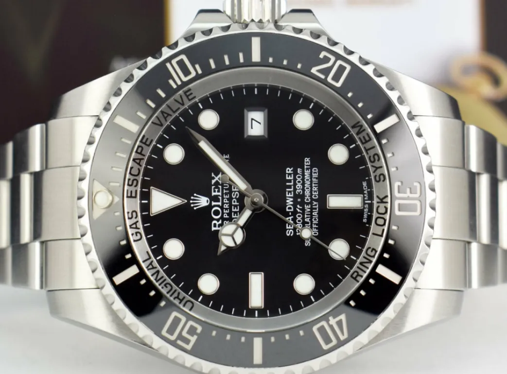 rolex_mm_stainless_steel__9-3.webp Deep Diving Professional Watches | Sant Blanc ROLEX 44mm Stainless Steel Deepsea Sea Dweller Black Dial Model 116660