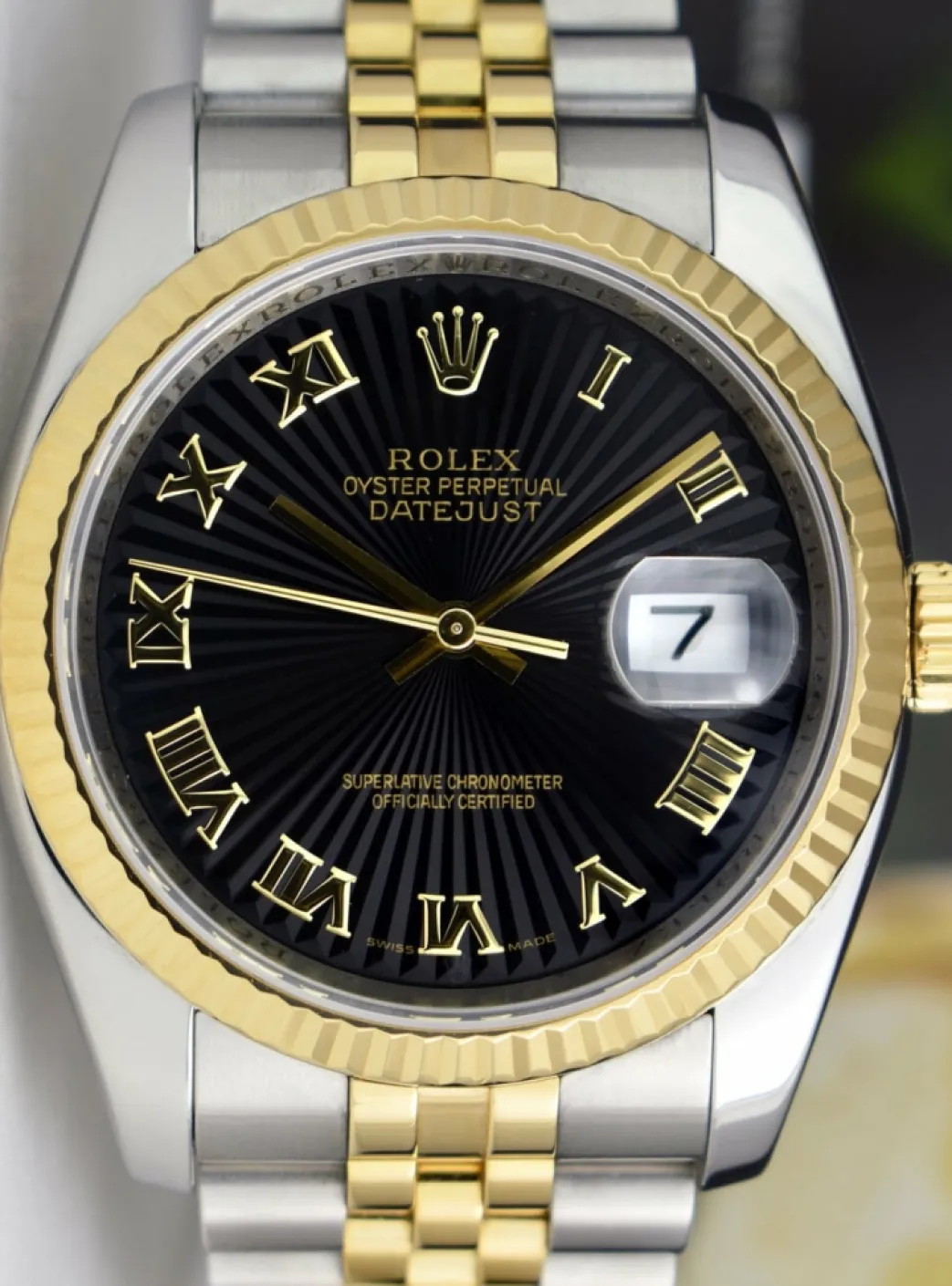 rolex_rehaut_kt_gold__sta_8.webp Men's Watches | Dress Watches | Sant Blanc ROLEX REHAUT 18kt Gold & Stainless DateJust Black Sunbeam Roman Dial Model 116233