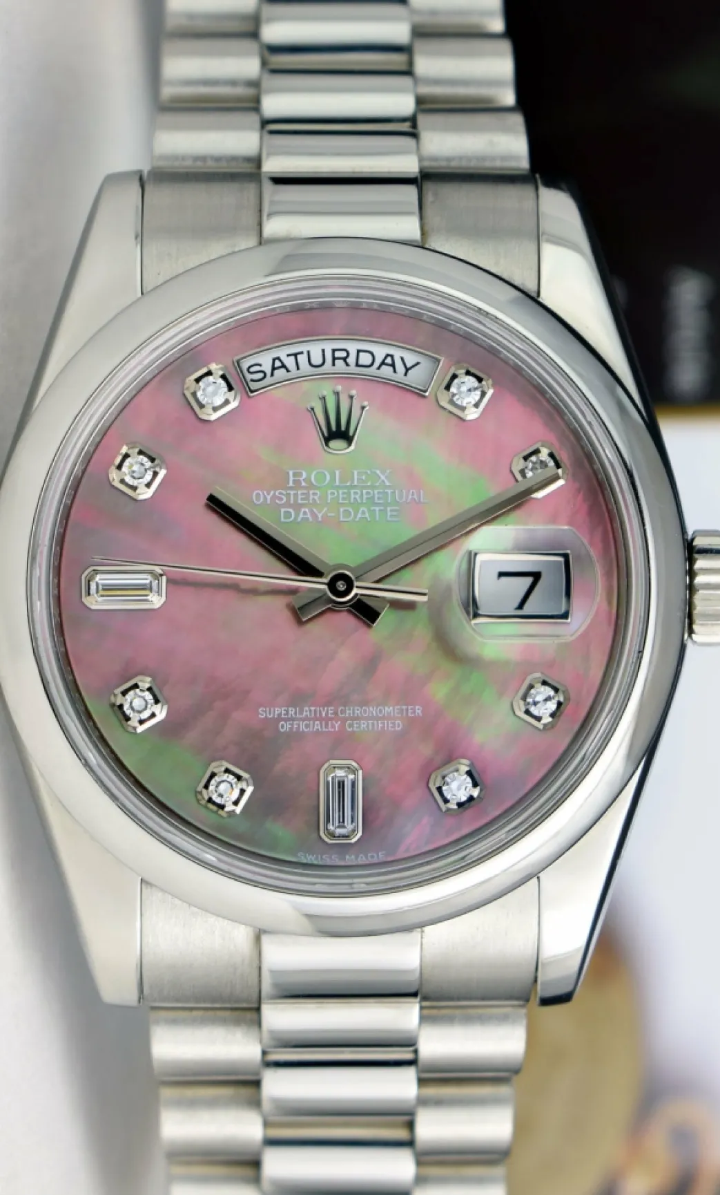 rolex_rehaut_mens_day_dat_6-1.webp Men's Watches | President Dress Watches | Sant Blanc ROLEX REHAUT Mens Day Date 36 Platinum President MOP Diamond Model 118206