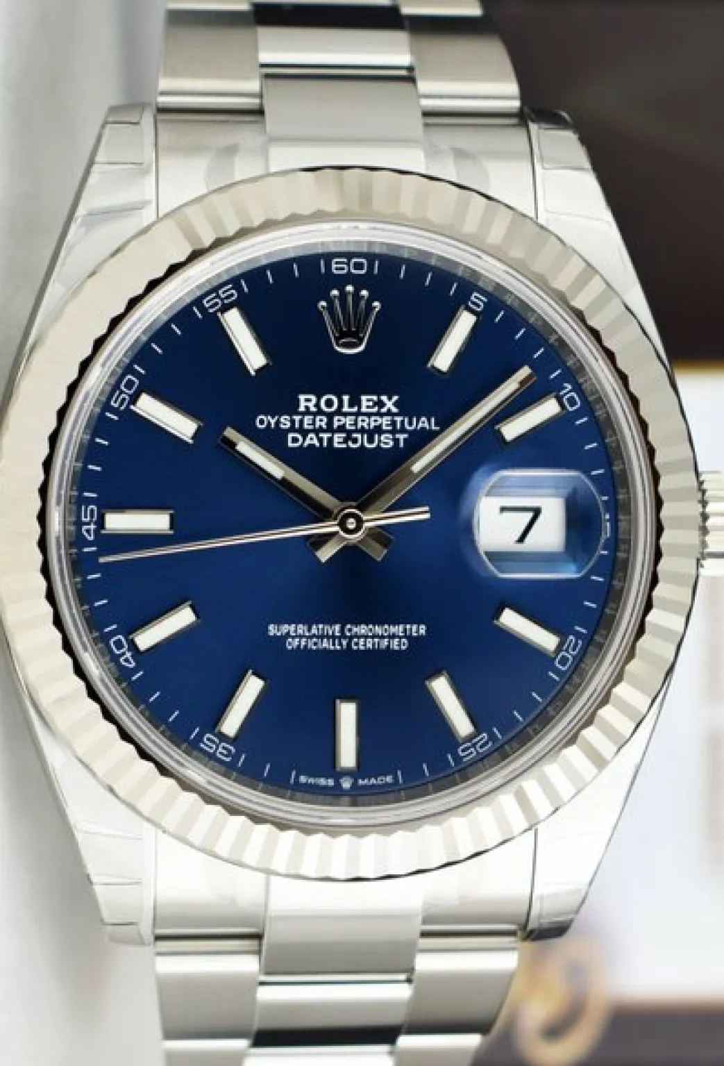 rolex_white_gold__stainle_3.webp Men's Watches | Dress Watches | Sant Blanc ROLEX White Gold & Stainless DateJust 41 Blue Index Box & Card Model 126334